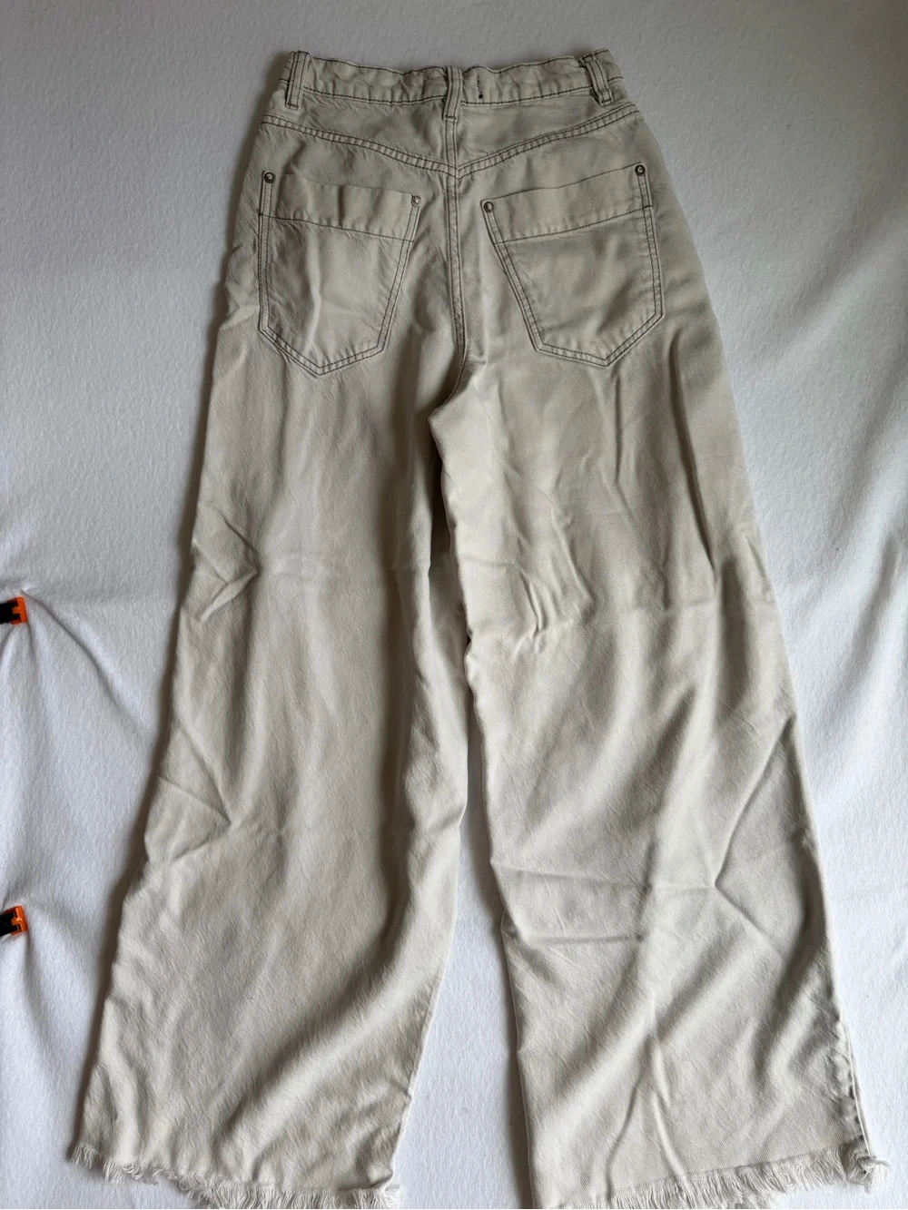 We The Free Old West Slouchy Wide Leg Jeans 26 Ivory Lyocell Tencel Button Fly - Picture 3 of 13